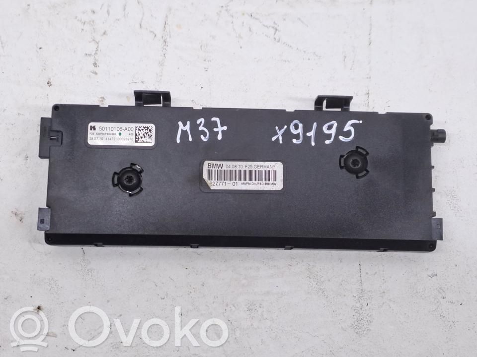 BMW X3 F25 Aerial antenna amplifier 