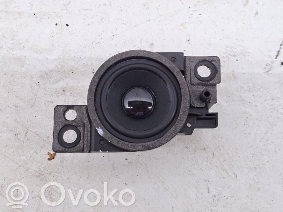 Mazda CX-30 High frequency speaker in the rear doors 
