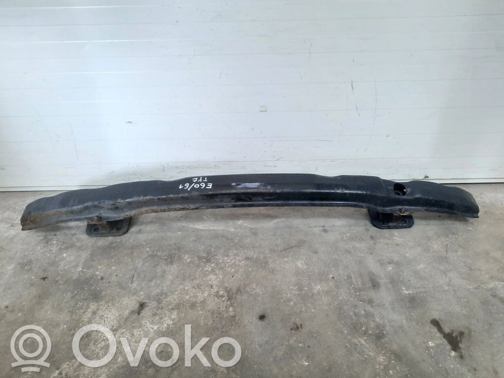 BMW 5 E60 E61 Aizmugurē bampera balka 