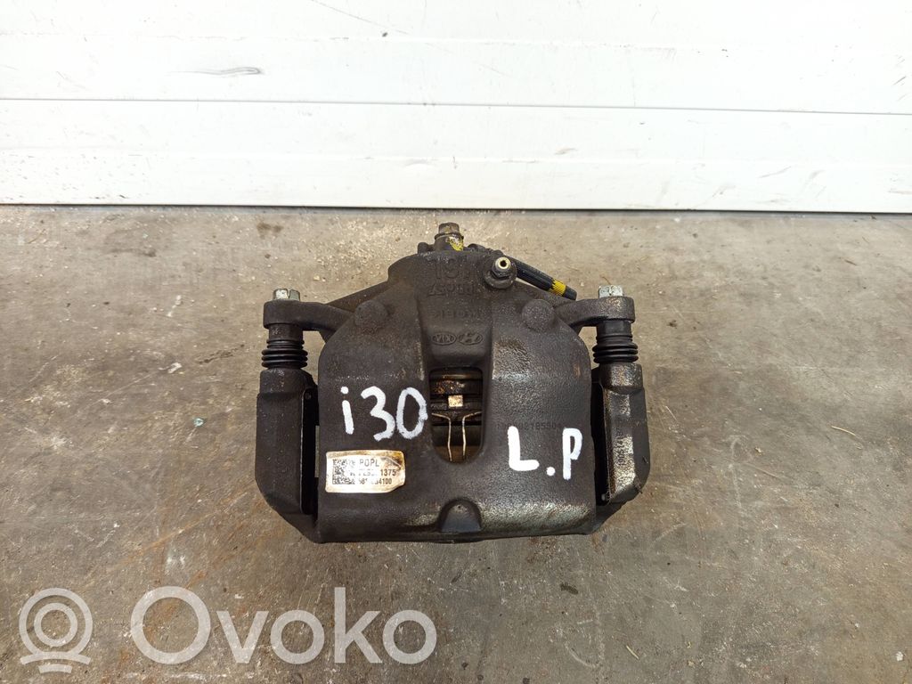 Hyundai i30 fastback Front brake caliper 