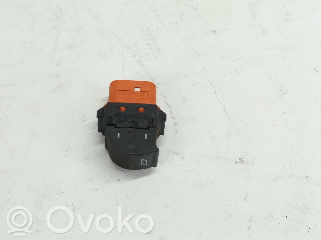 Electric window control switch   BM5T14529BA