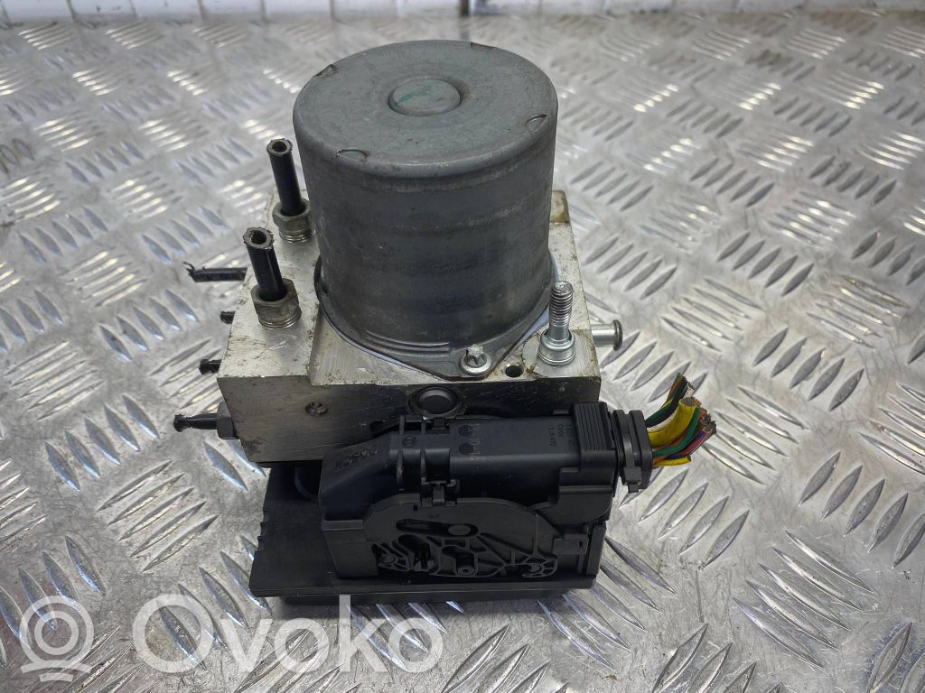 Nissan Qashqai Pompa ABS 