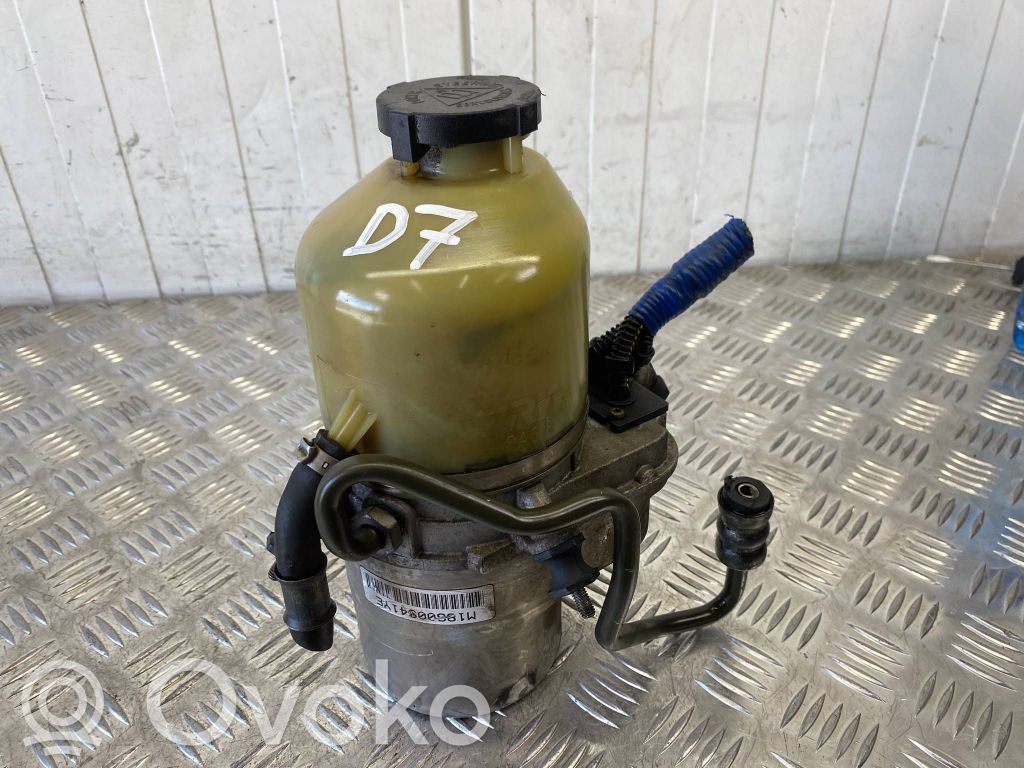 Opel Zafira B Power steering pump 