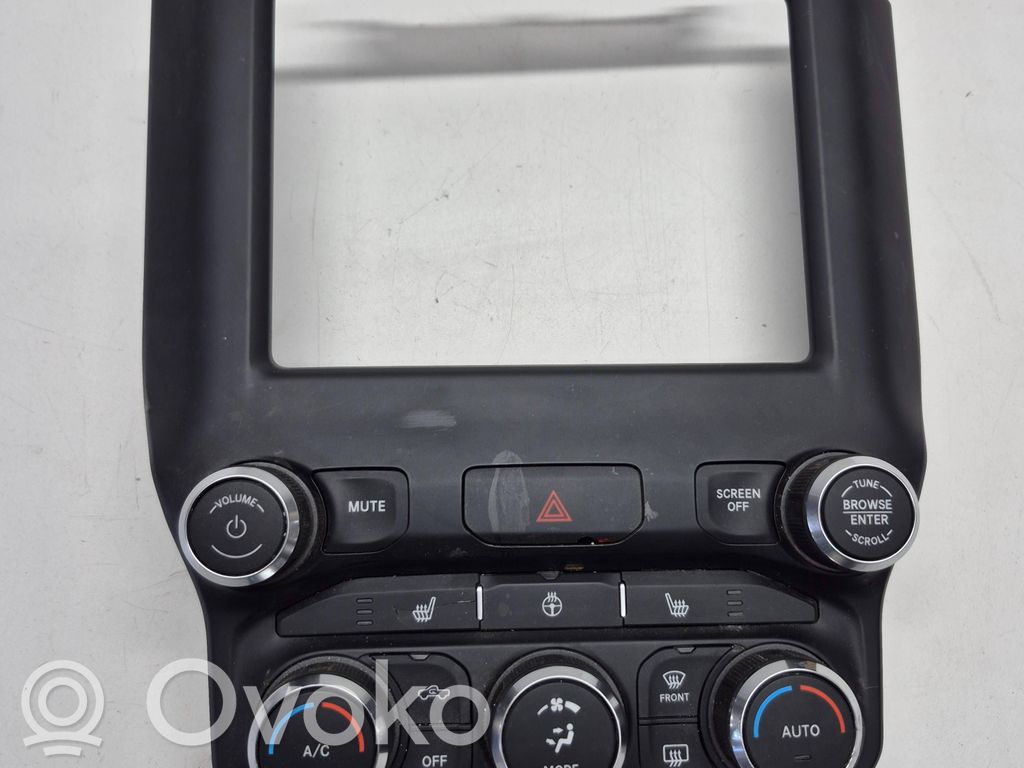 Ram 1500 DT Climate control unit 