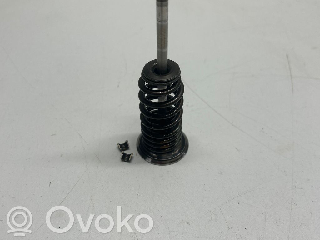 BMW M4 F82 F83 Zawór 