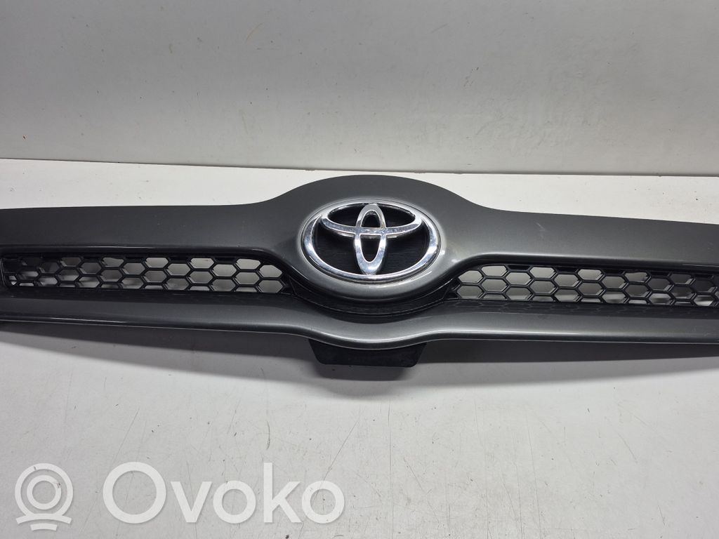 Toyota Corolla Verso AR10 Front grill 