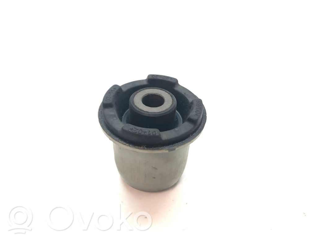 Opel Vectra B Priekinė kreipenčioji įvorė (-ės) (sailentblokas) 