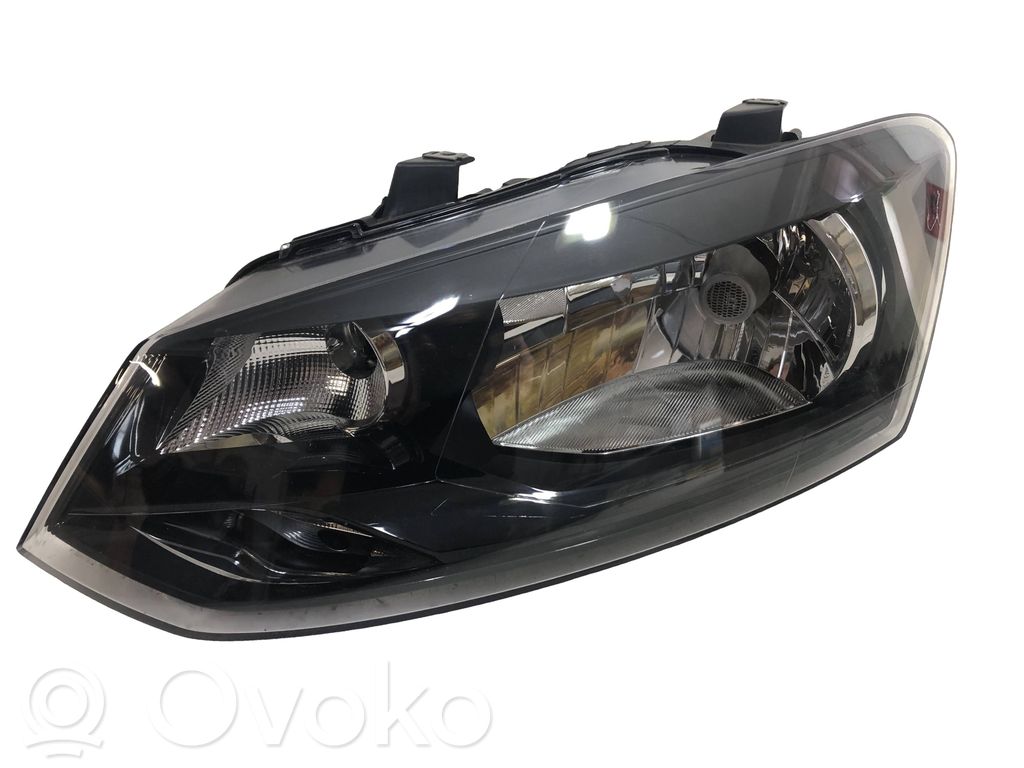 Volkswagen Polo V 6R Lampa przednia 
