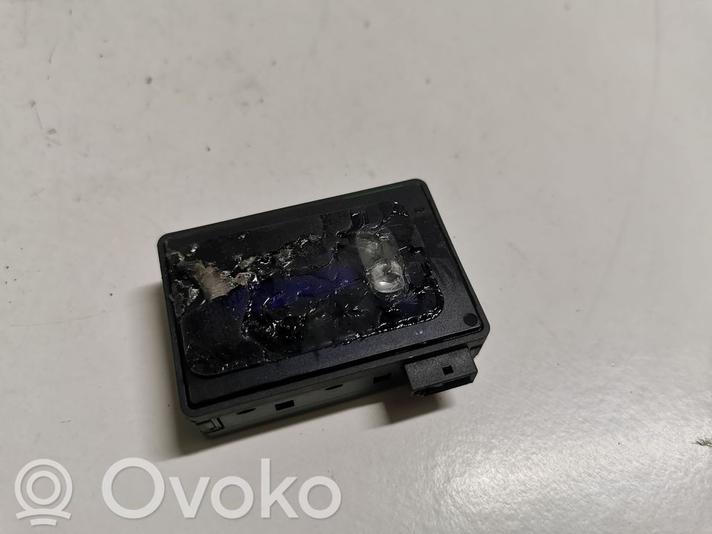 Lietus sensors   6980019