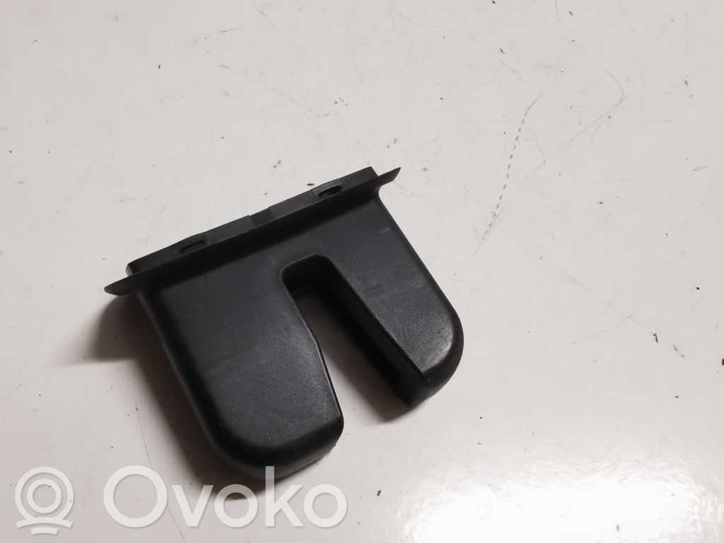 Audi A5 8T 8F Osłona rygla zamka klapy tylnej 
