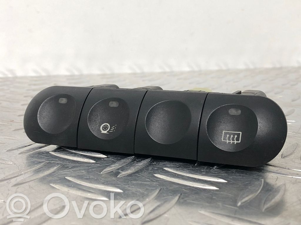 Windscreen/window heater switch   98BG2C418AA