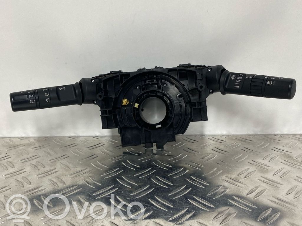 Mazda 2 Interruptor/palanca de limpiador de luz de giro 