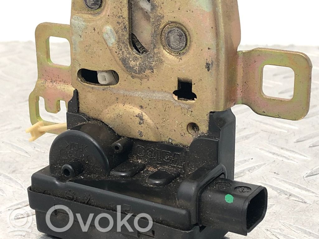 Tailgate/trunk/boot lock/catch/latch   7130322