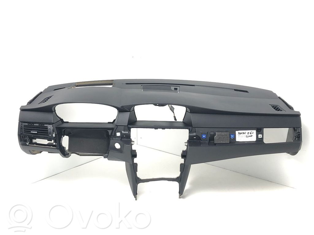 BMW 5 E60 E61 Panelė 