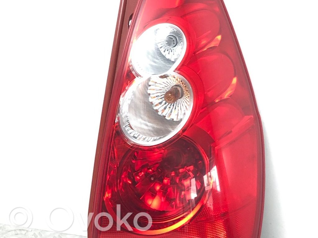 Mazda 5 Rear/tail lights 