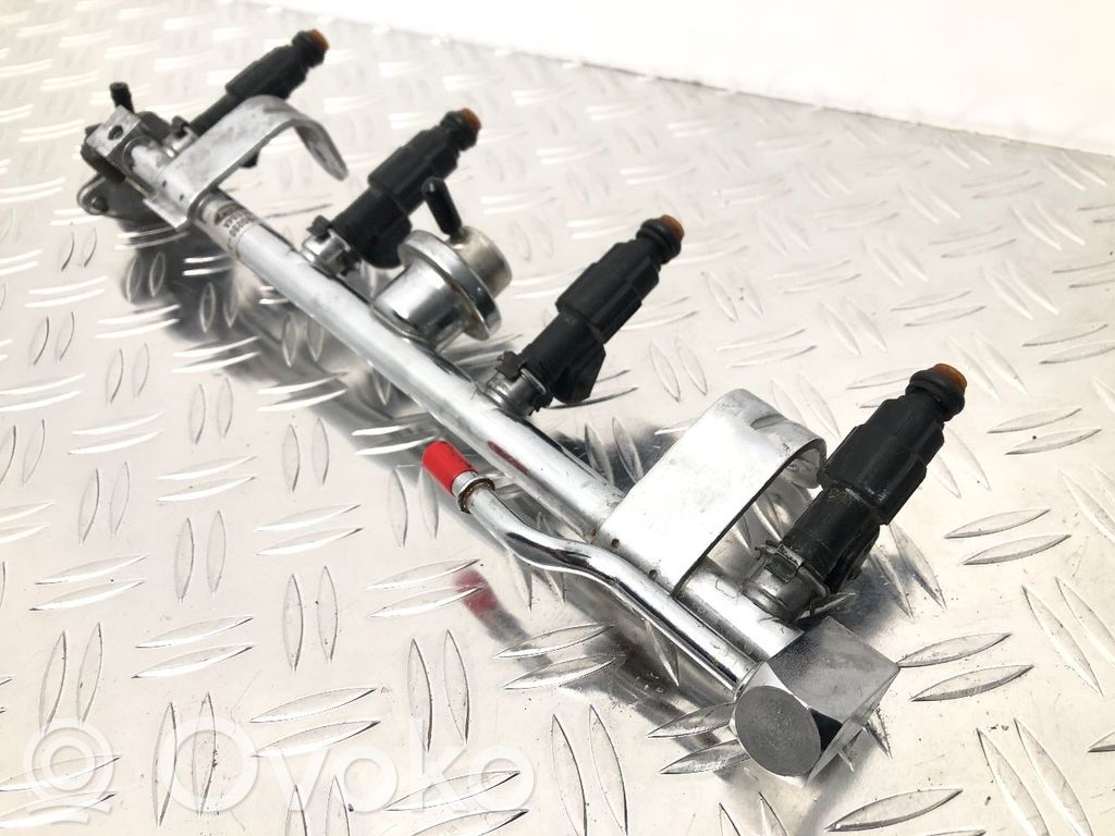 Ford Focus Fuel main line pipe 