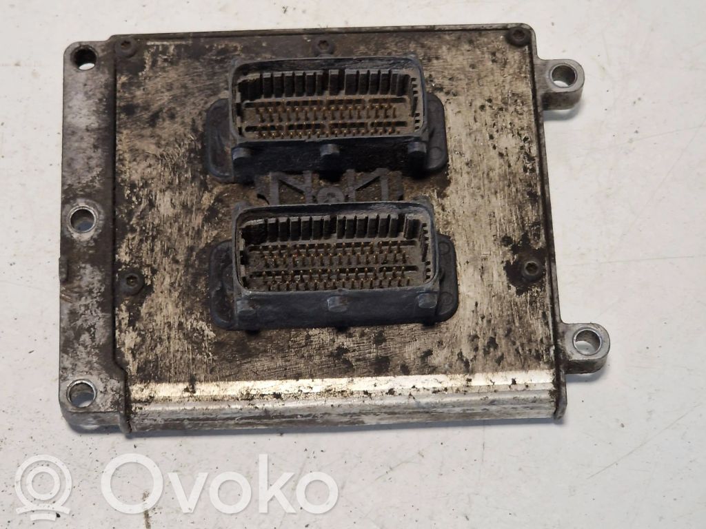 Opel Vectra C Engine control unit/module 