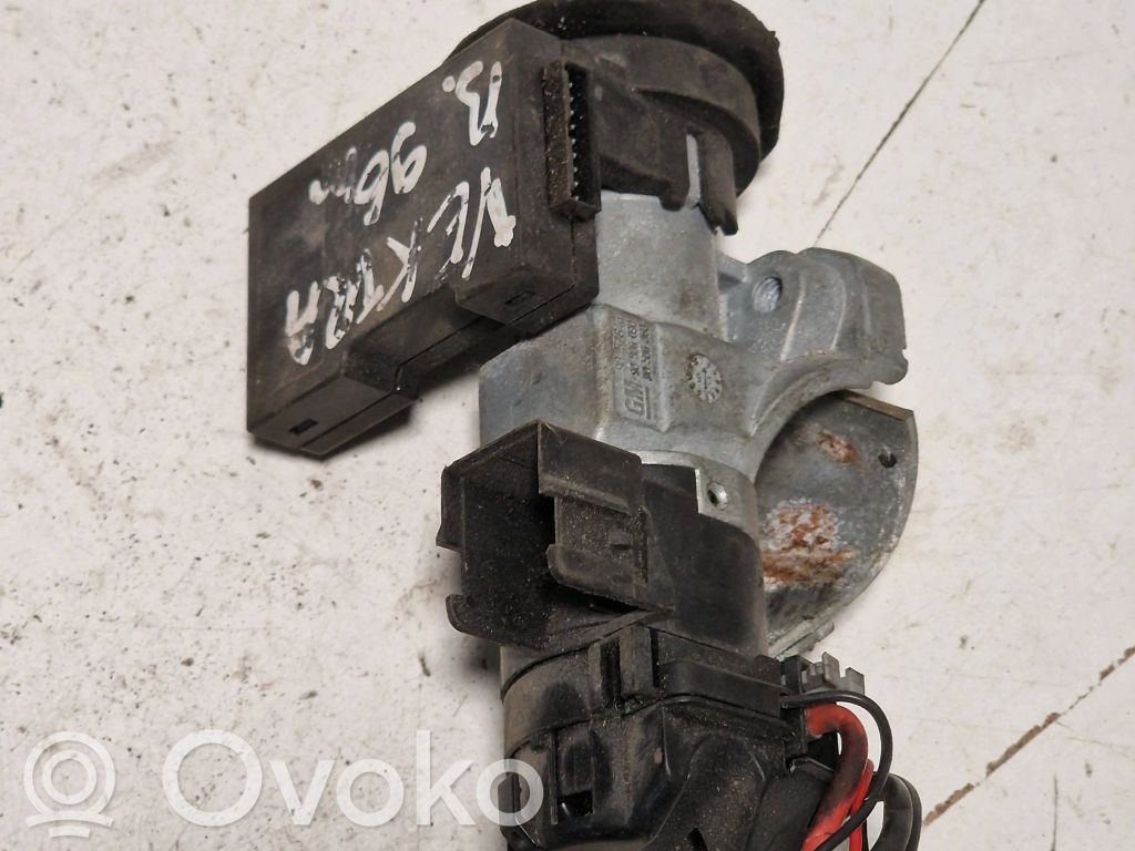 Opel Vectra B Ignition lock 