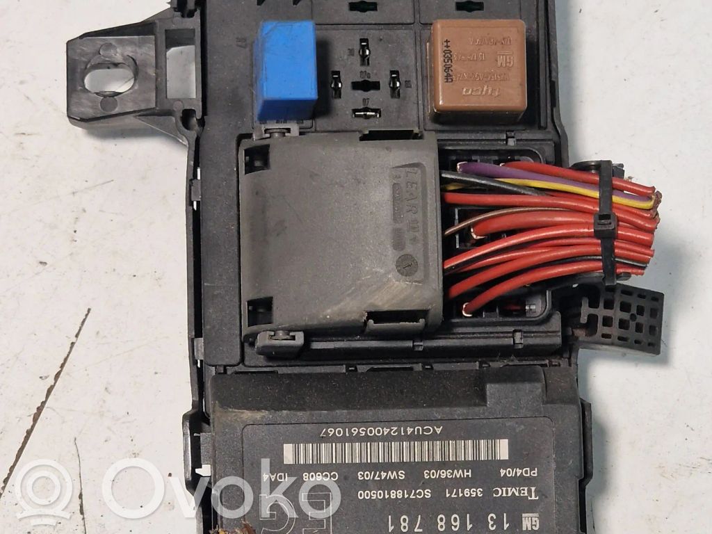 Ramka / Moduł bezpieczników   13181983,99DZ10,13168781