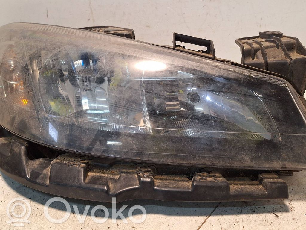 Renault Laguna II Phare frontale 