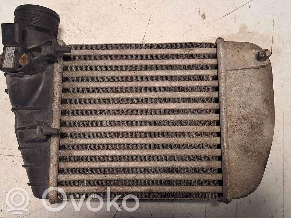 Chłodnica powietrza doładowującego / Intercooler   4F0145805R,6063390,02200605,908971097