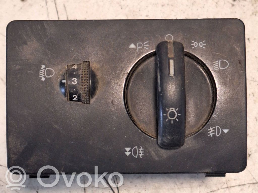 Interrupteur d’éclairage   4M5T13A024MA