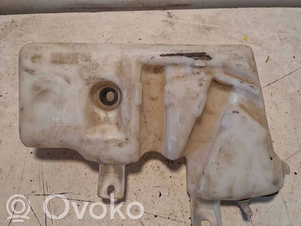 Langų skysčio bakelis   8352897,235576