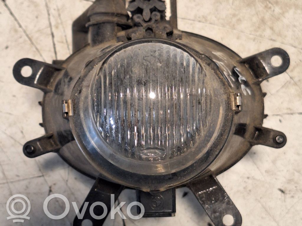 BMW 3 E46 Miglas lukturis priekšā 