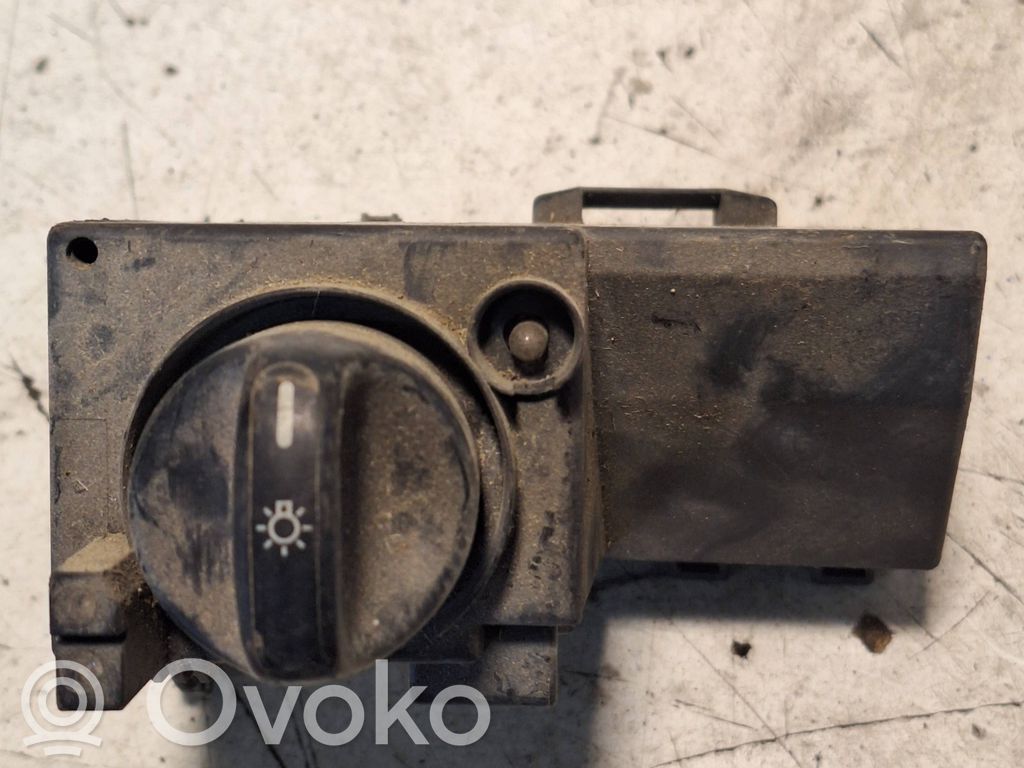 Mercedes-Benz E W210 Light switch 