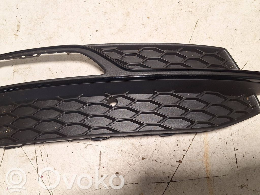 Audi A3 S3 8V Kratka dolna zderzaka przedniego 