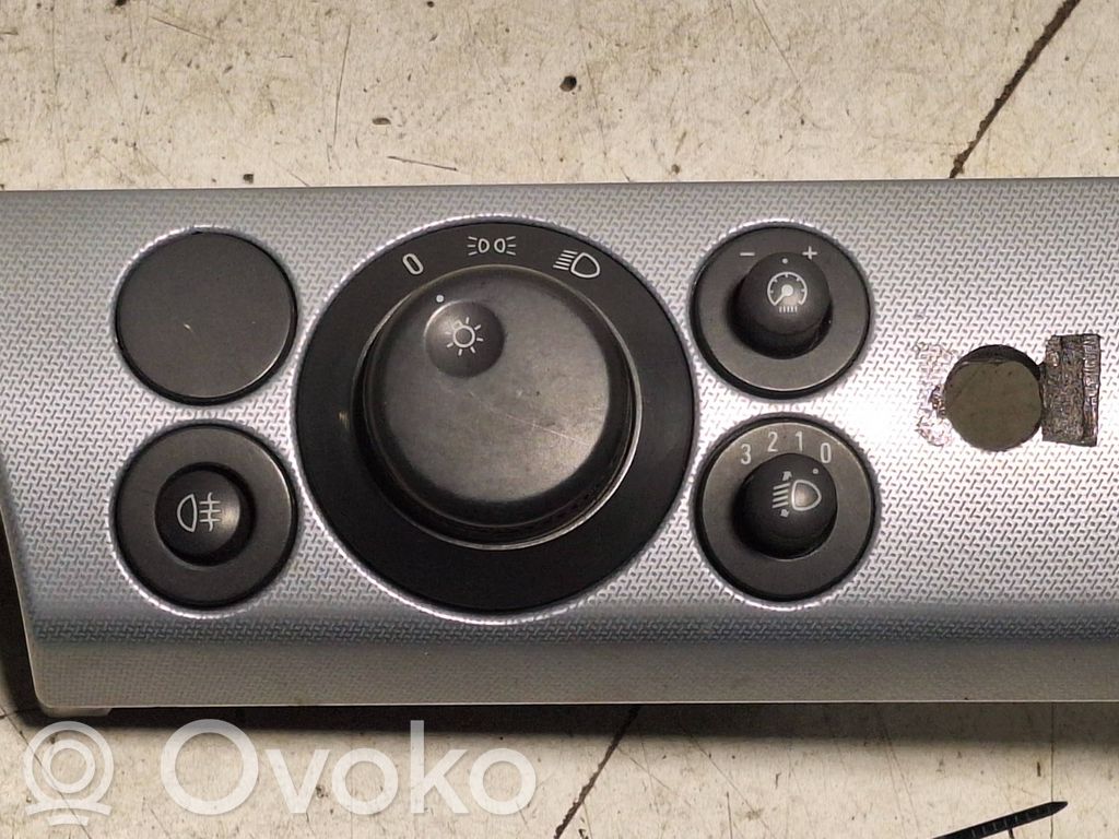 Light switch   13100136,0320,04063030