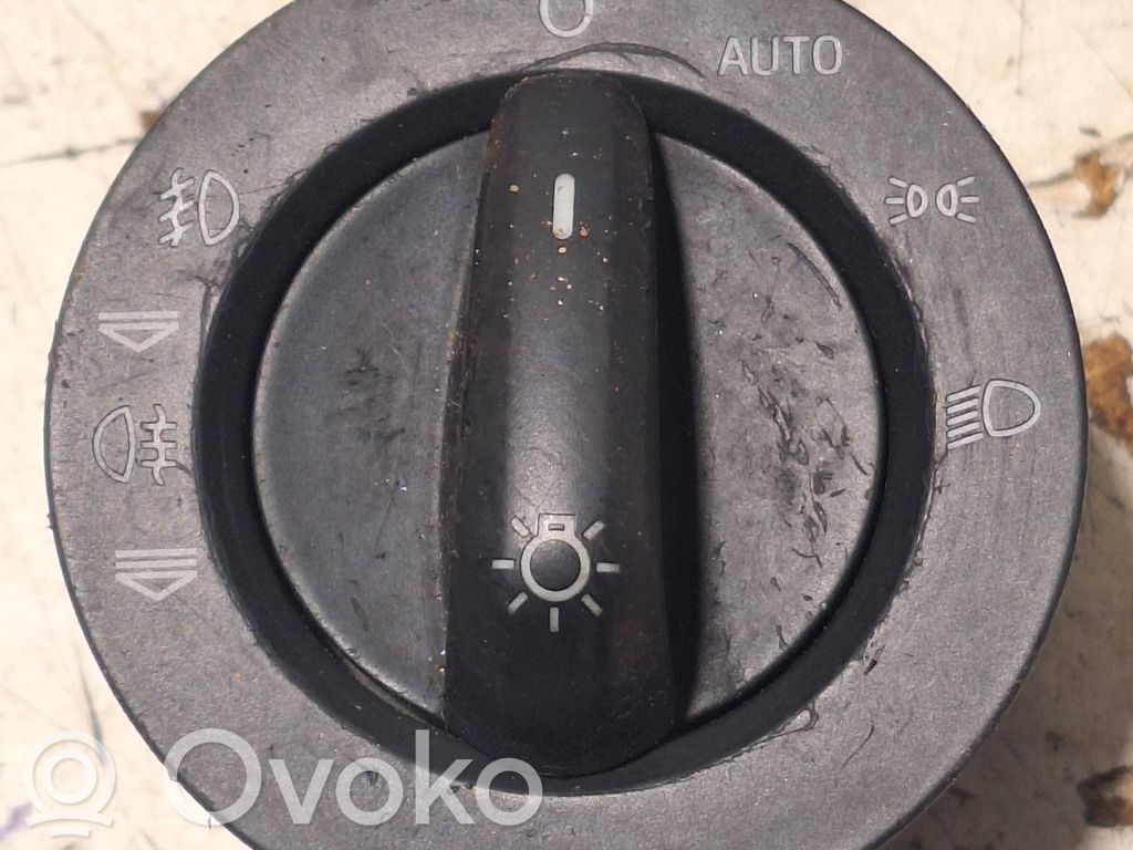 Audi A6 S6 C6 4F Lukturu slēdzis 