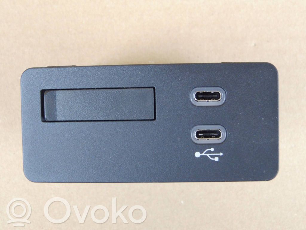 Mazda CX-5 II Enchufe conector USB 