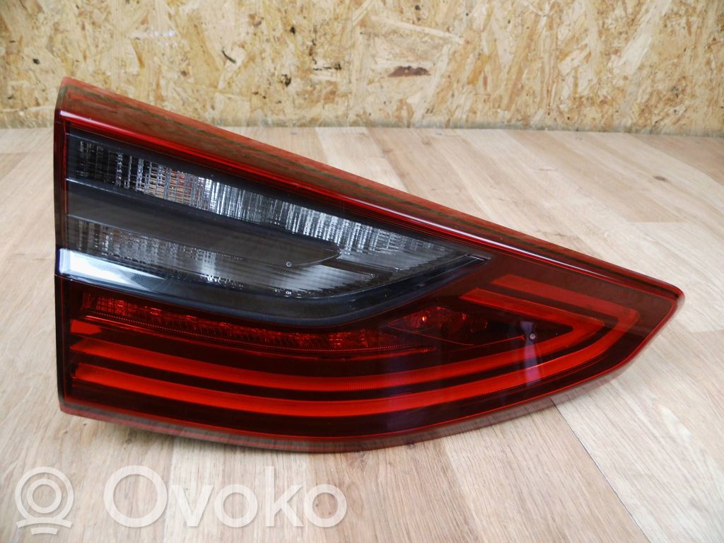 KIA Ceed Lampy tylnej klapy bagażnika 