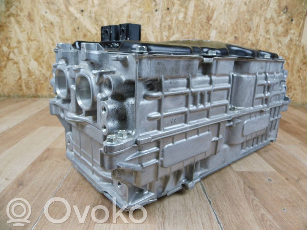 Inversor/convertidor de voltaje   G92A078051,G92A078061