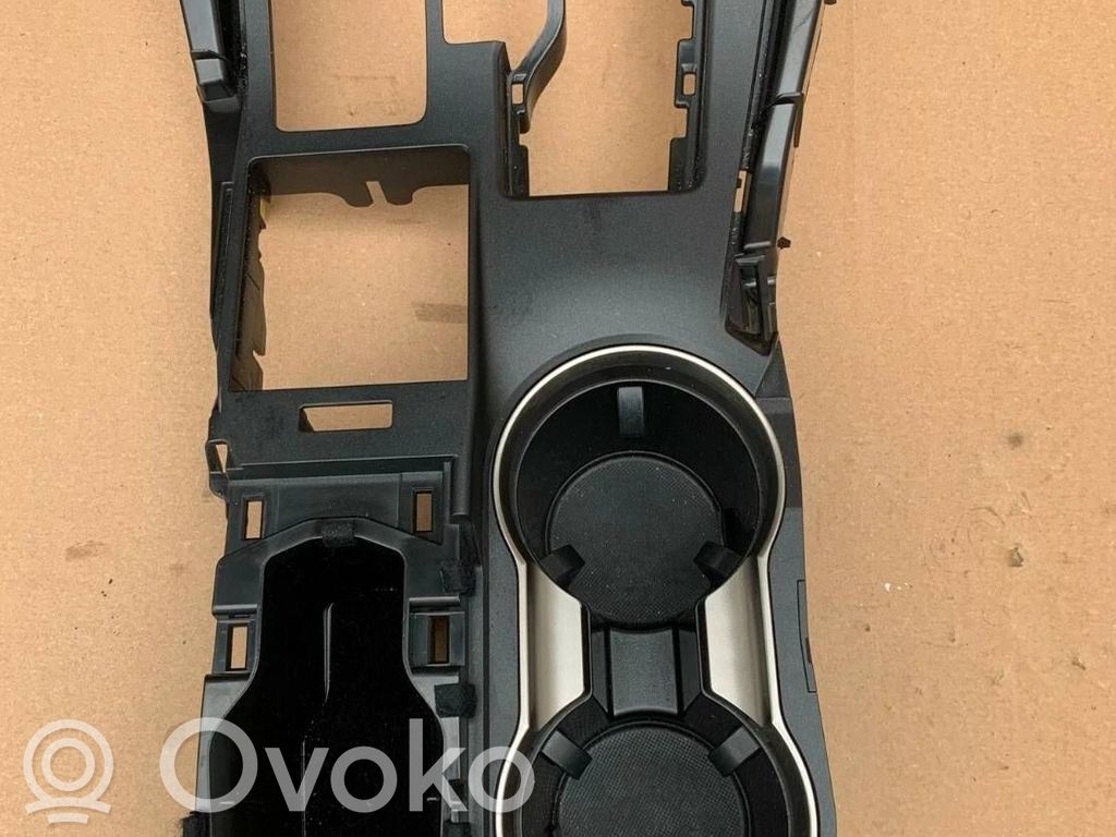 Lexus NX Pavarų perjungimo svirties apdaila (plastikinė) 