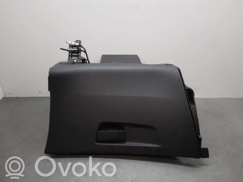Citroen C4 Grand Picasso Handschuhfach 