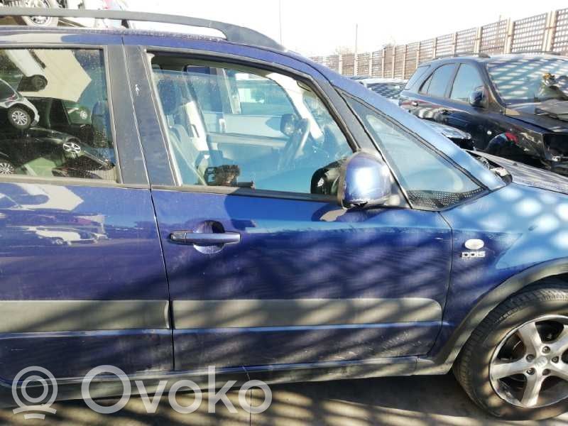 Suzuki SX4 Puerta delantera 