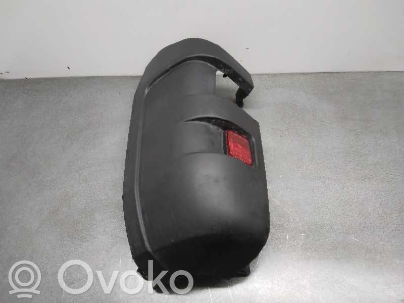 Iveco Daily 6th gen Rivestimento del pannello parte angolare del paraurti posteriore