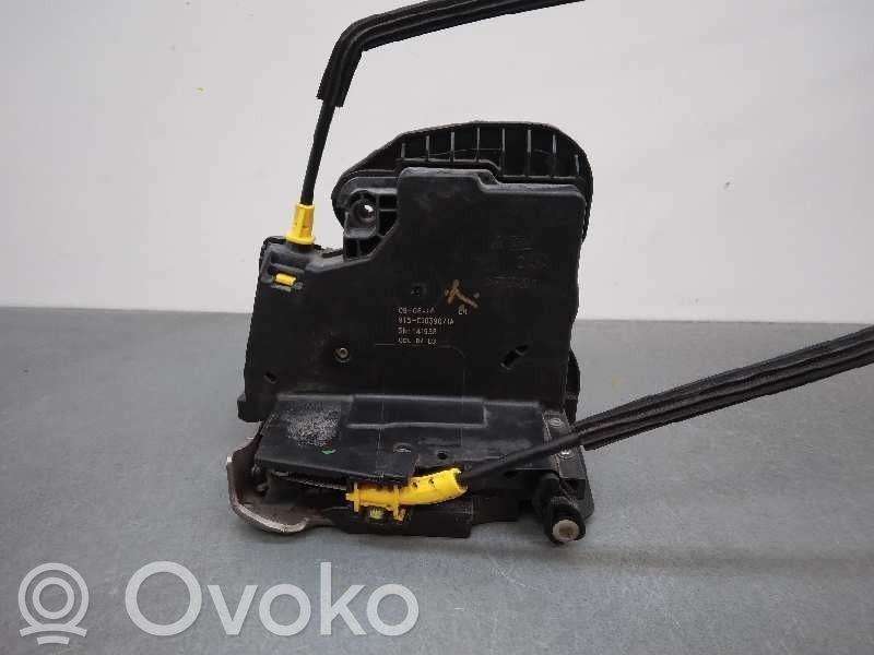 Opel Astra K Etuoven lukko 