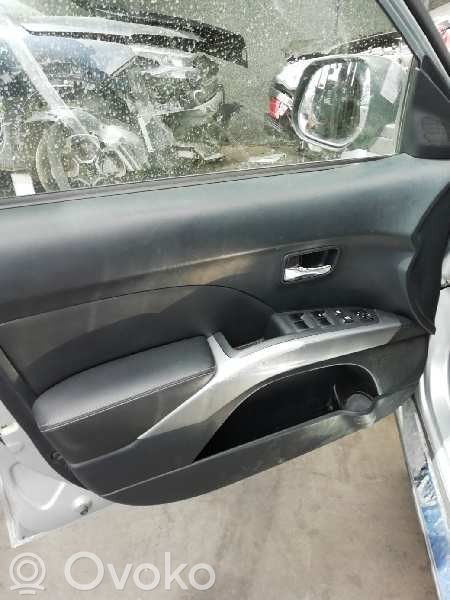 Citroen C-Crosser Etuoven verhoilu 