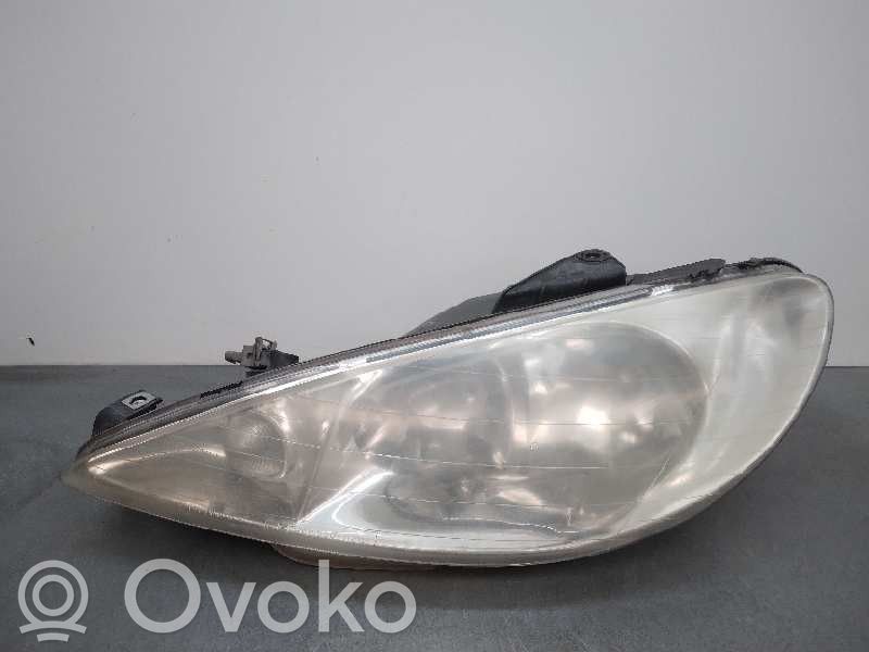 Peugeot 206 Lampa przednia 