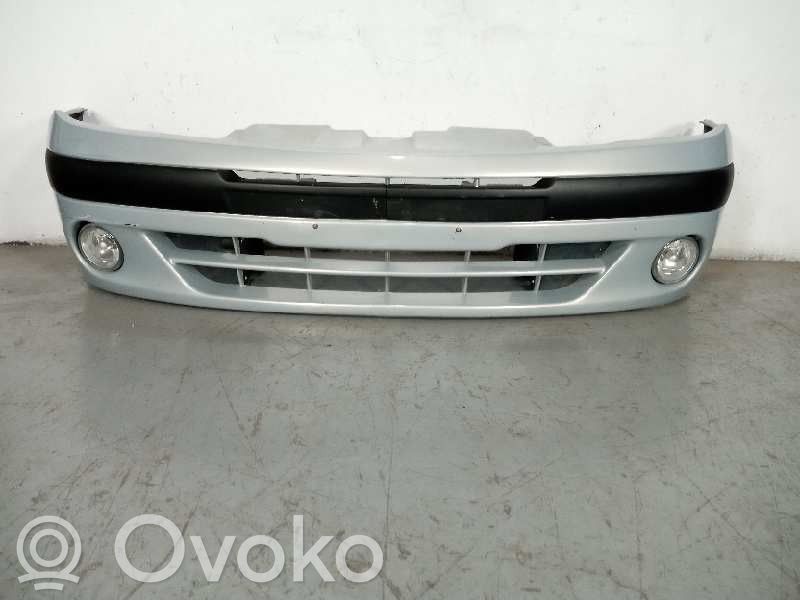 Renault Scenic I Parachoques delantero 