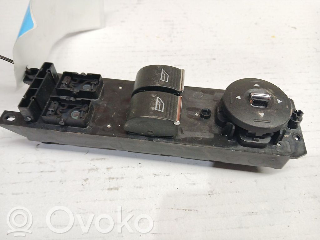 Ford Fiesta Electric window control switch 