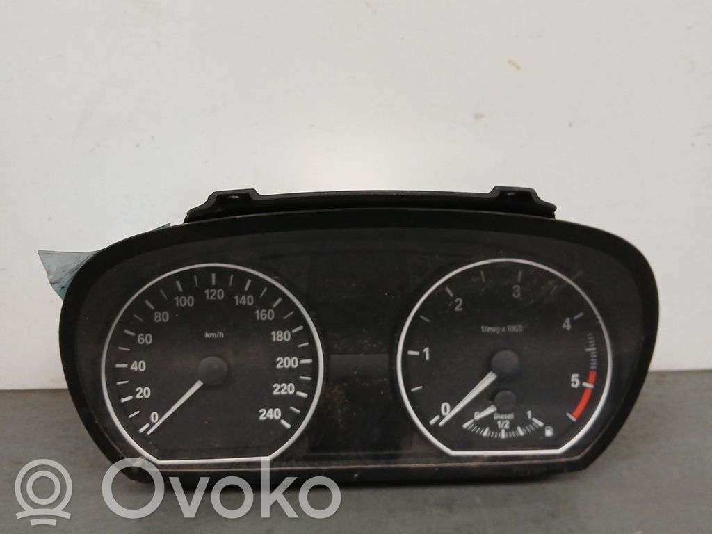 BMW 1 E81 E87 Nopeusmittari (mittaristo) 