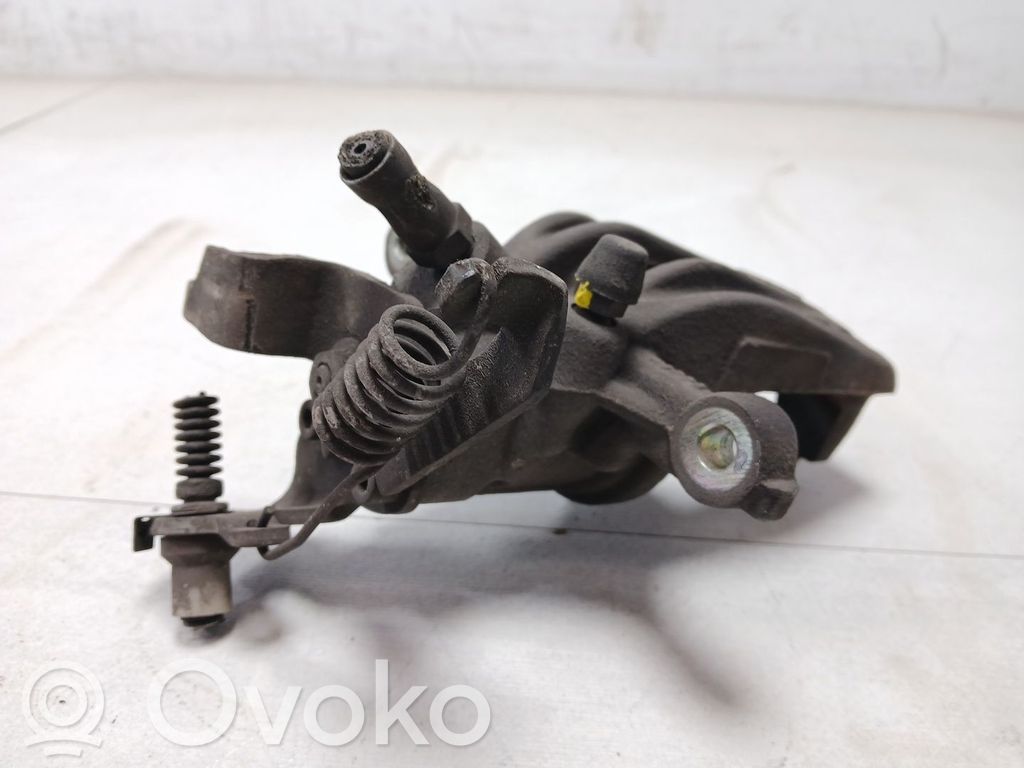 Ford Mondeo Mk III Takajarrusatula 