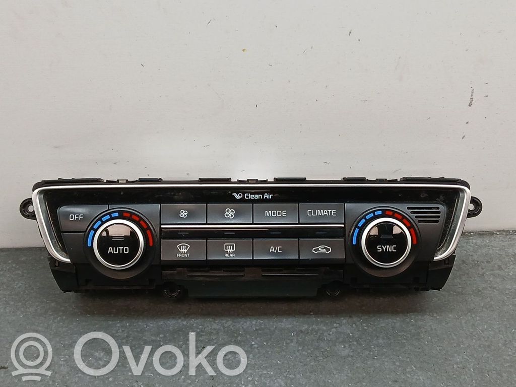 KIA Optima Climate control unit 