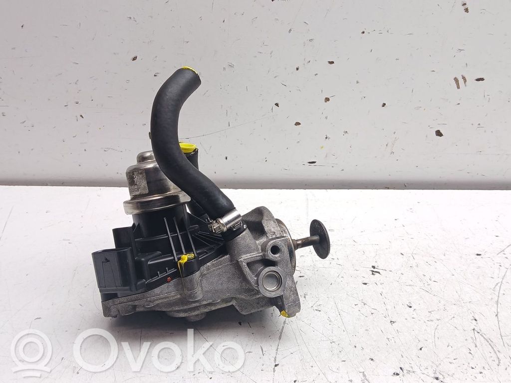 Toyota Avensis T270 Supapă EGR 