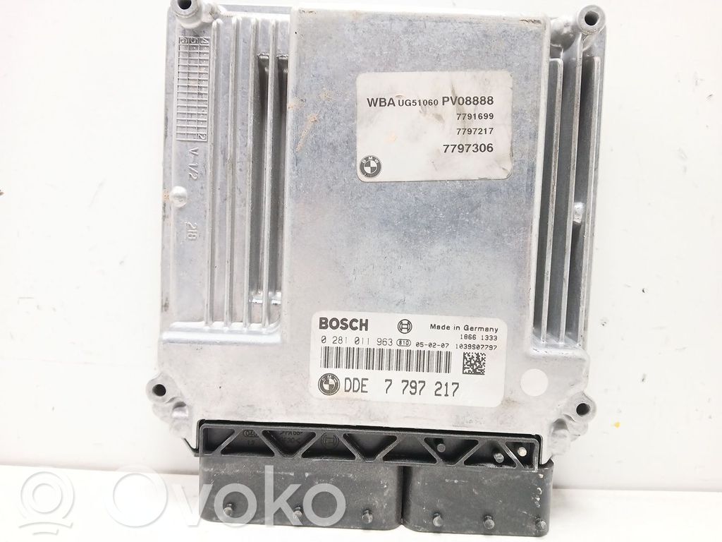 Sterownik / Moduł ECU   0281011963,18661333