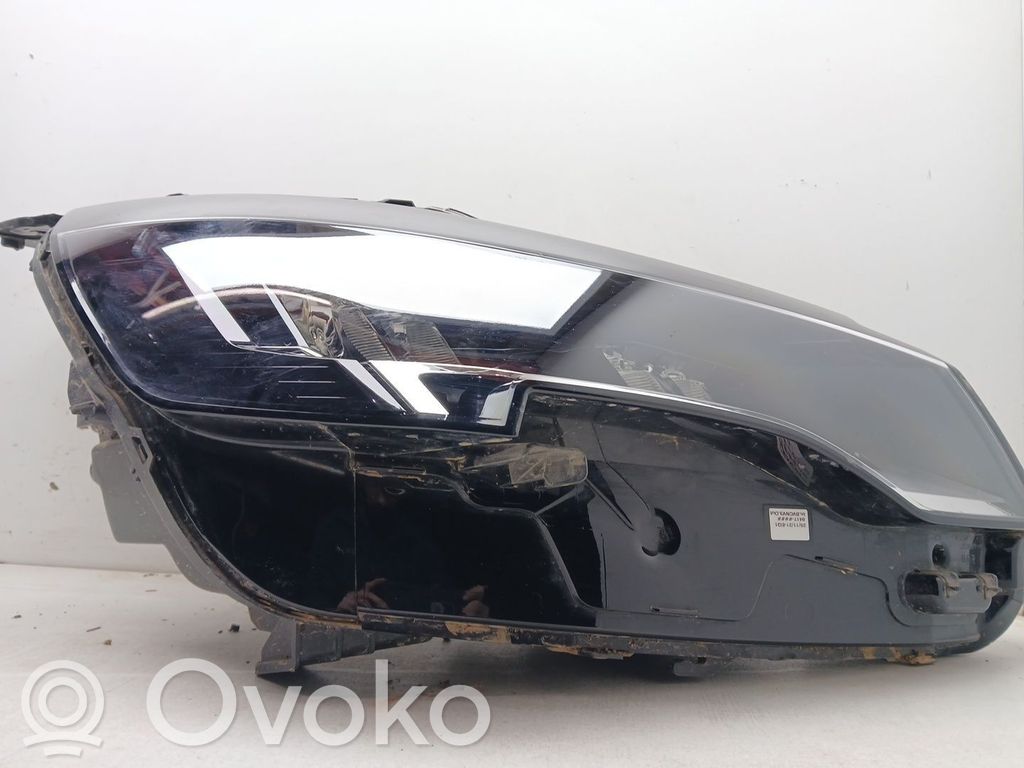 Peugeot 3008 II Lampa przednia 